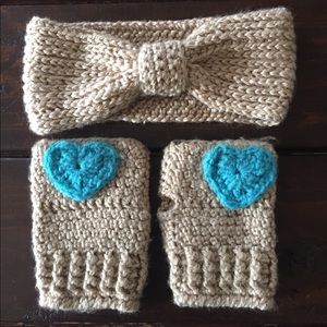 Headband and wrist glove set 💙
